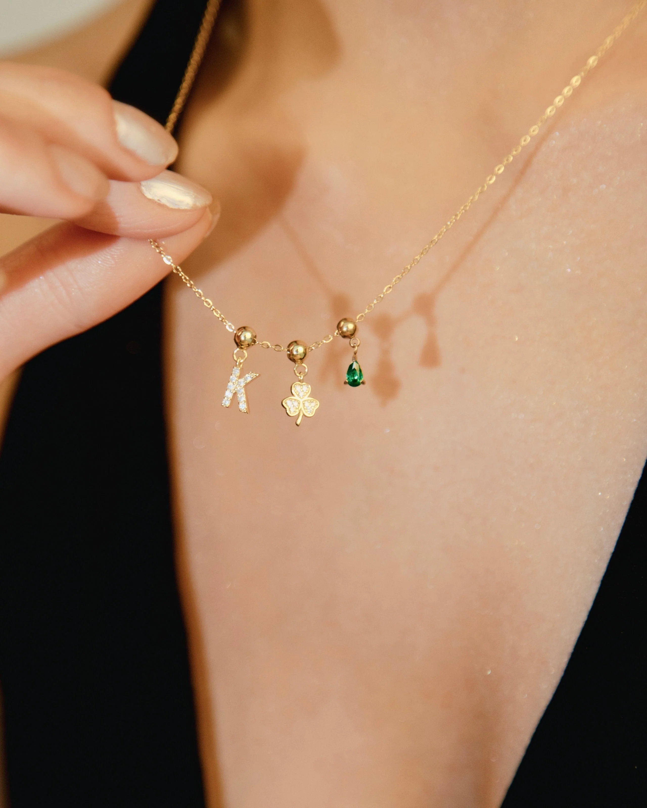 A Lucky Emerald Charm Necklace Gold - Image 3