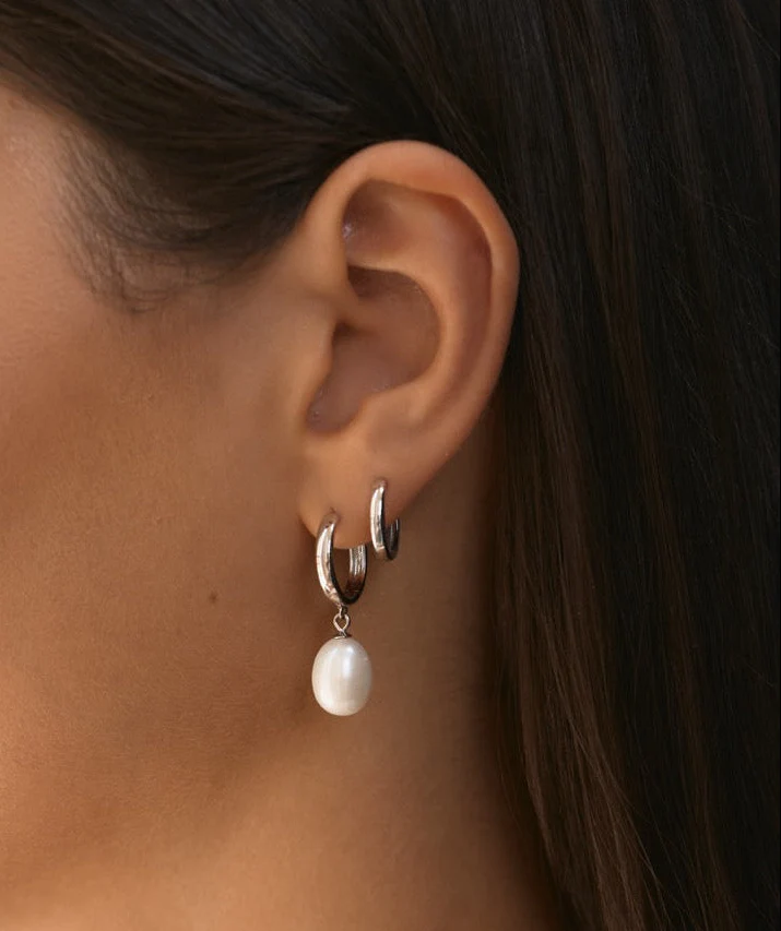 Aura Pearl Hoop Earrings Silver - Image 3