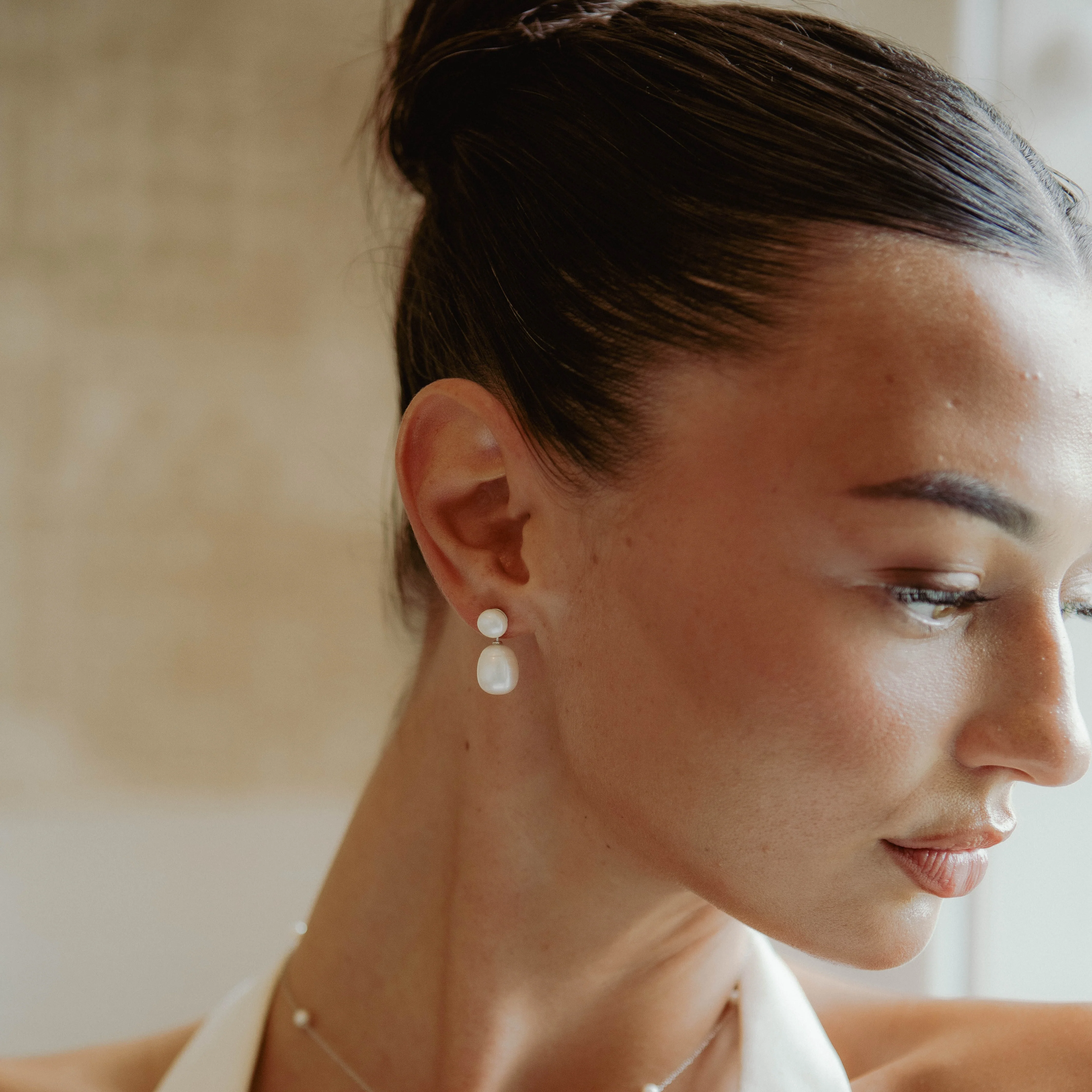 Soleil Pearl Earrings Silver - Image 4